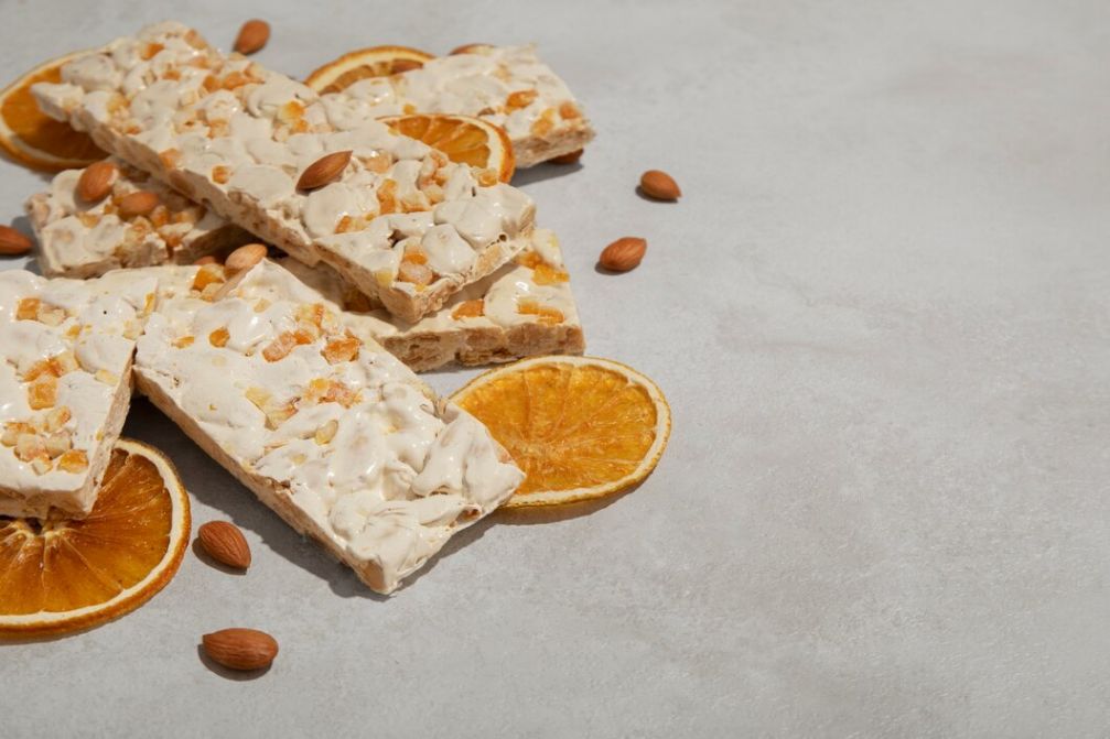 Turrón almendras y naranja